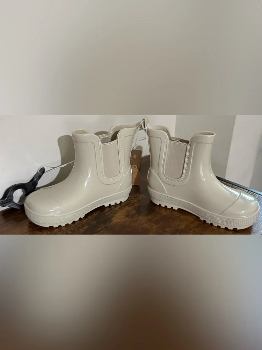 BearPaw Kids Cream Gloss Chelsea Rain Boots